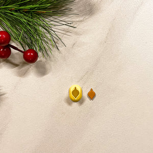 0.5 in Pointy Christmas Ornament Stud Clay Cutter